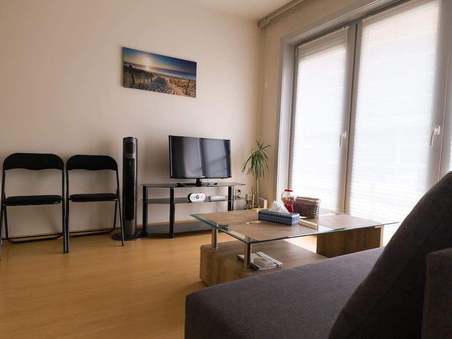 Apartmán Cozy With Pool Close To The Sea