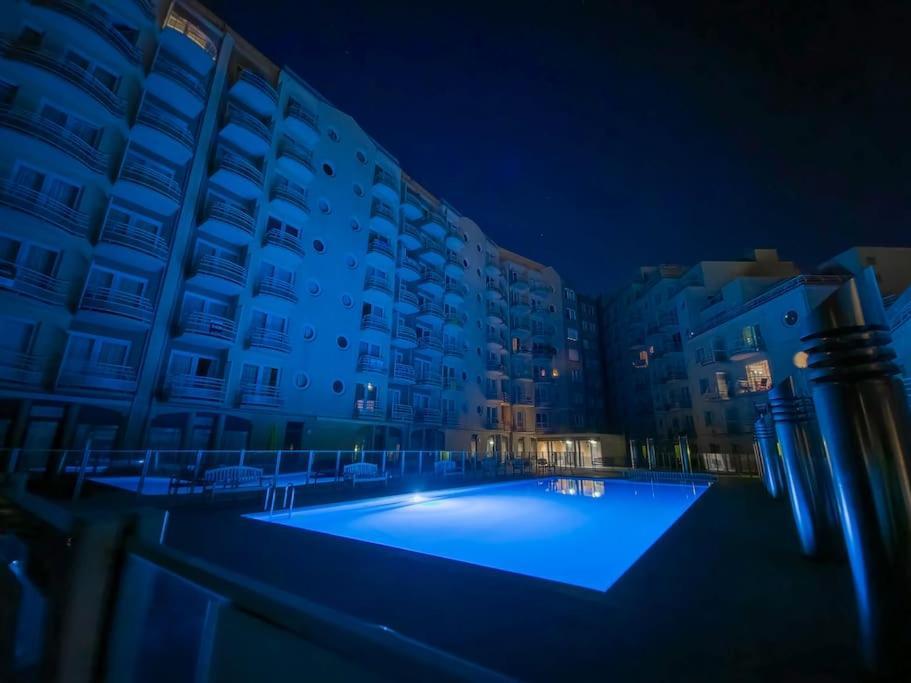 Cozy With Pool Close To The Sea Apartmán